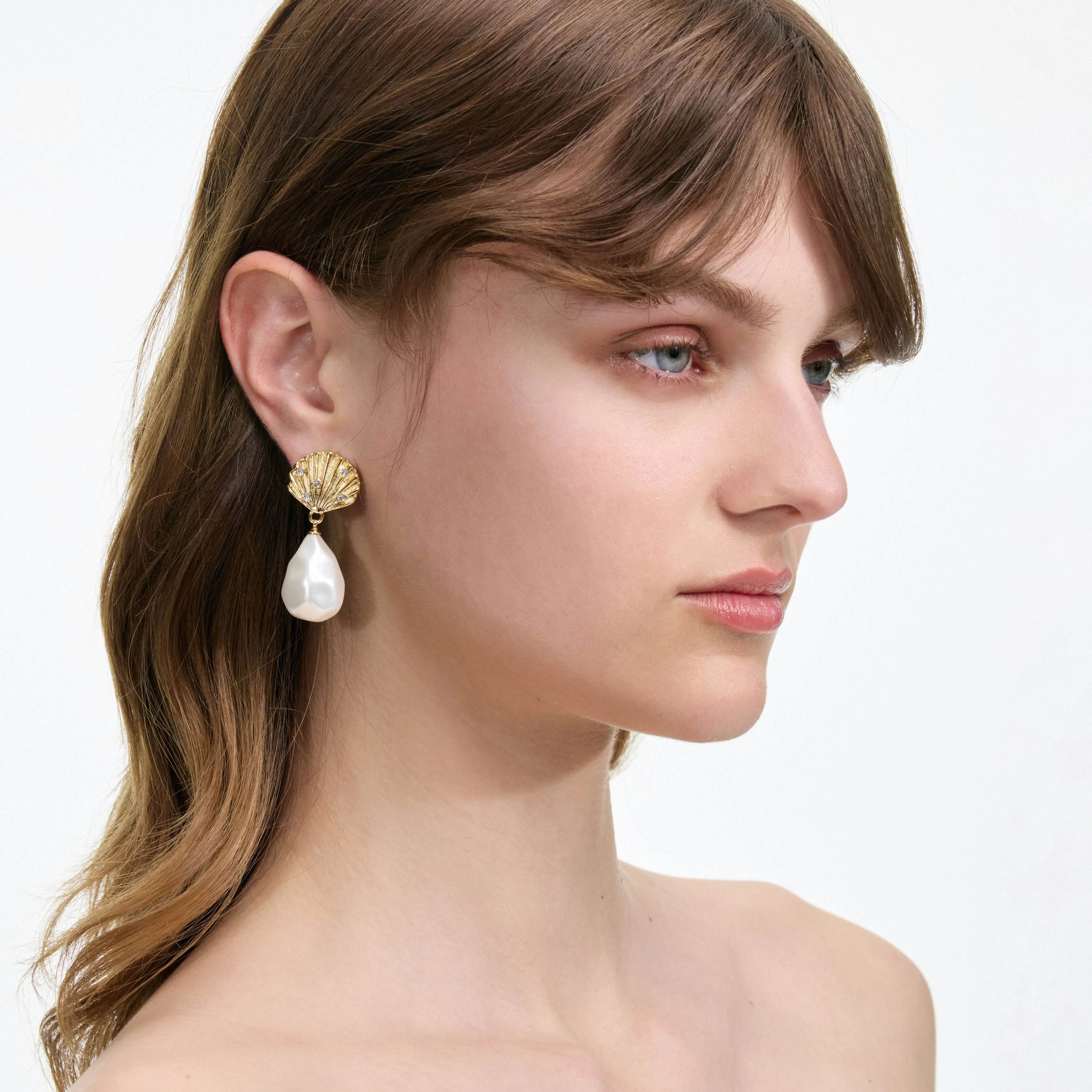Tiered Shell Earrings - Image 4