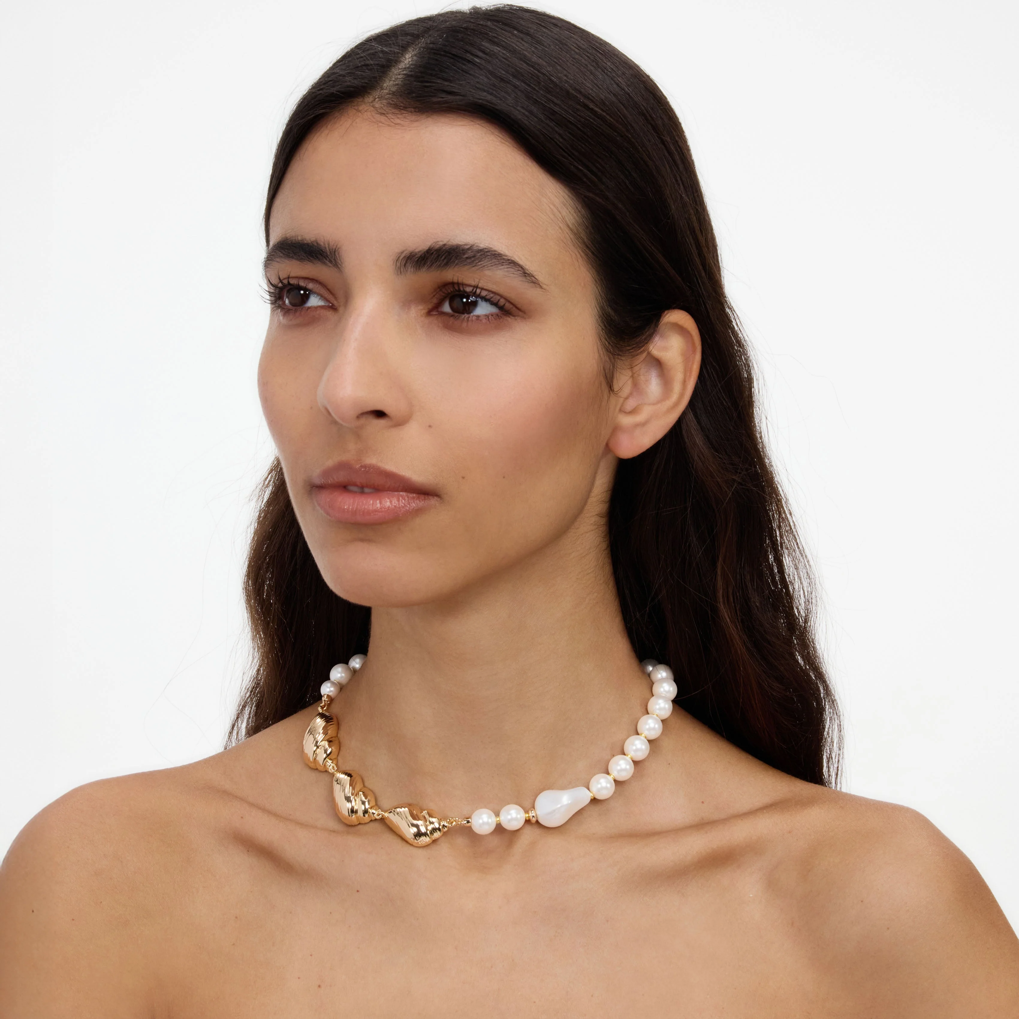 Gold Shell And Pearl Necklace - Image 2
