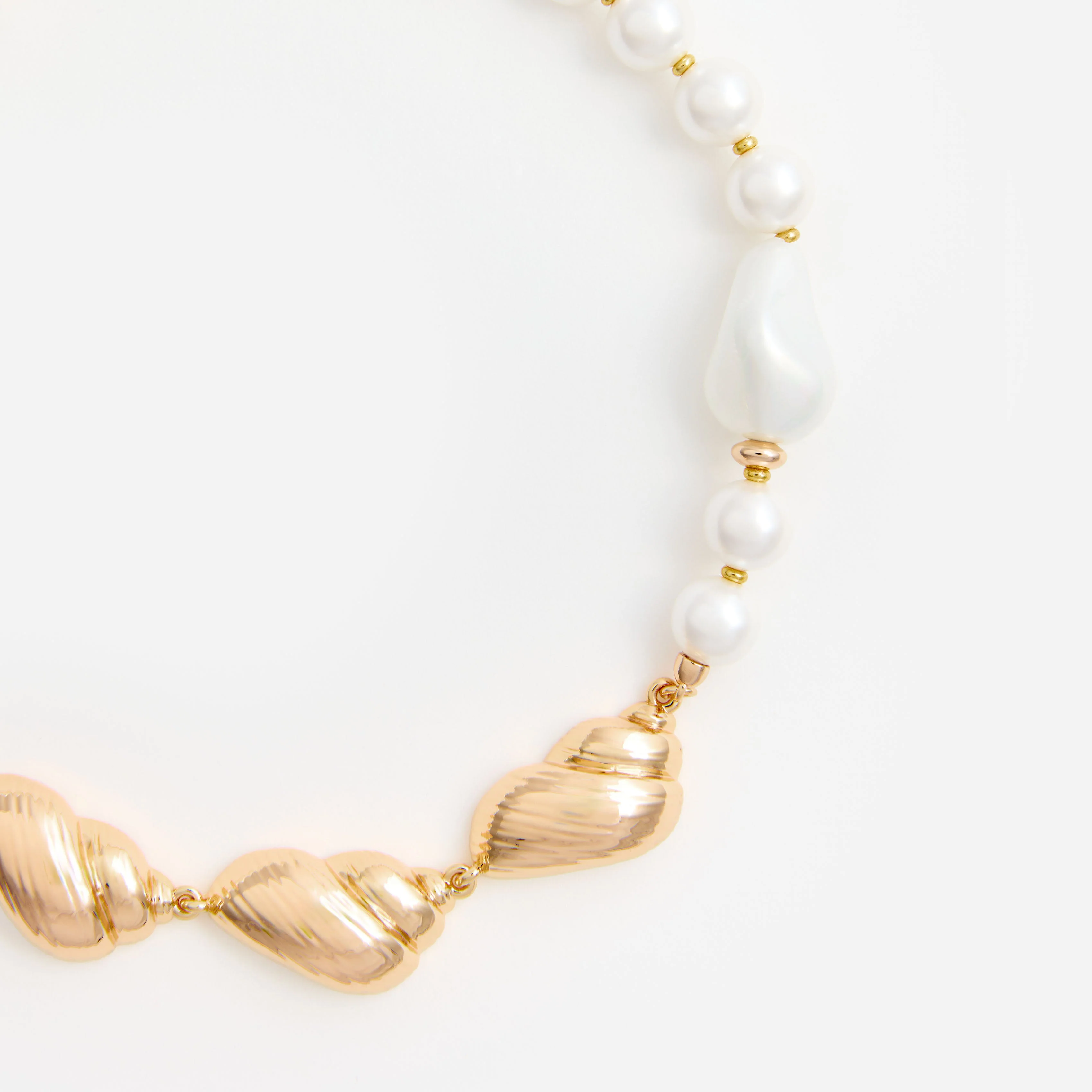 Gold Shell And Pearl Necklace - Image 3