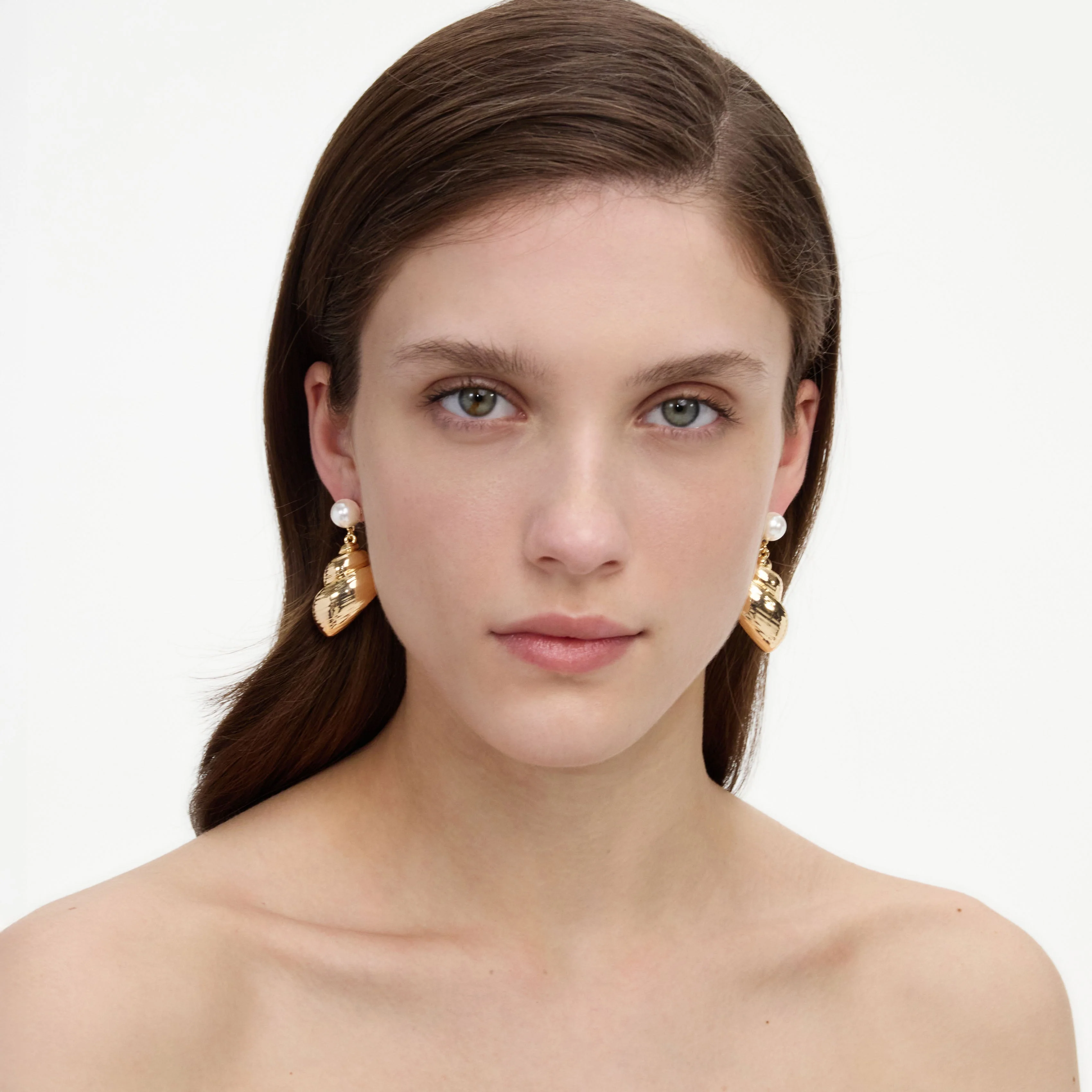 Pearl Gold Shell Earrings - Image 4