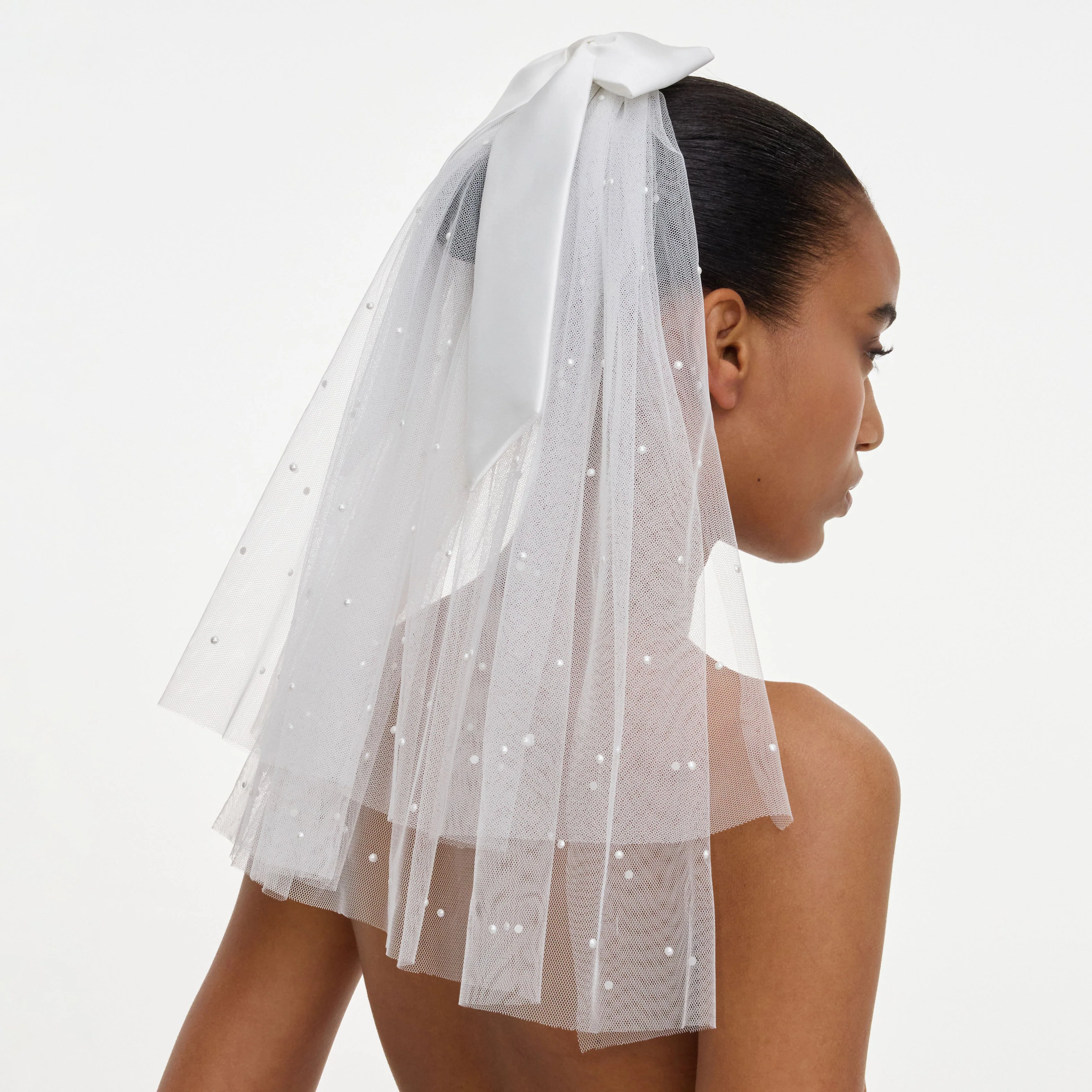 Satin Bow Embellished Veil - Image 4