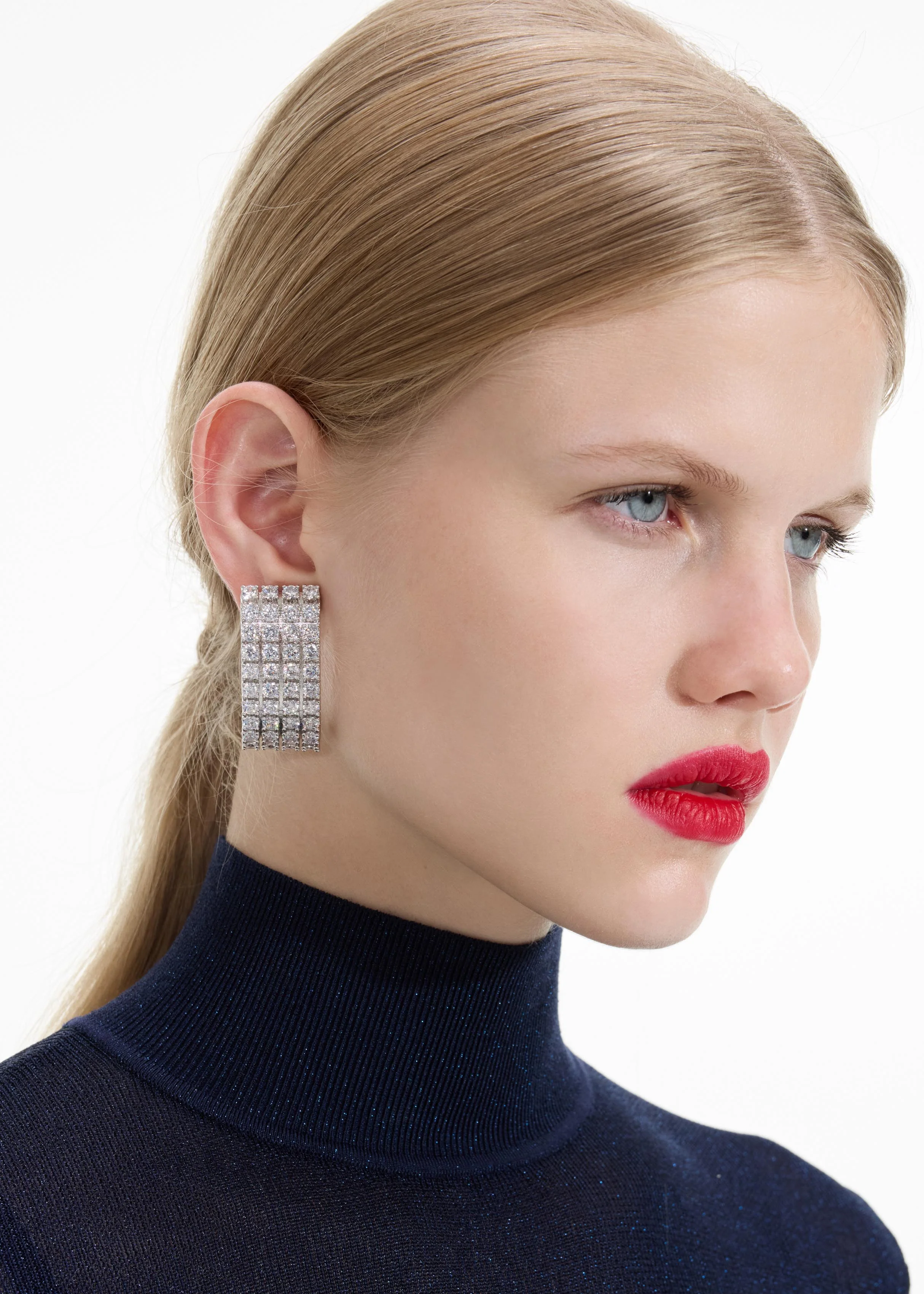 Crystal Chainmail Earrings - Image 2