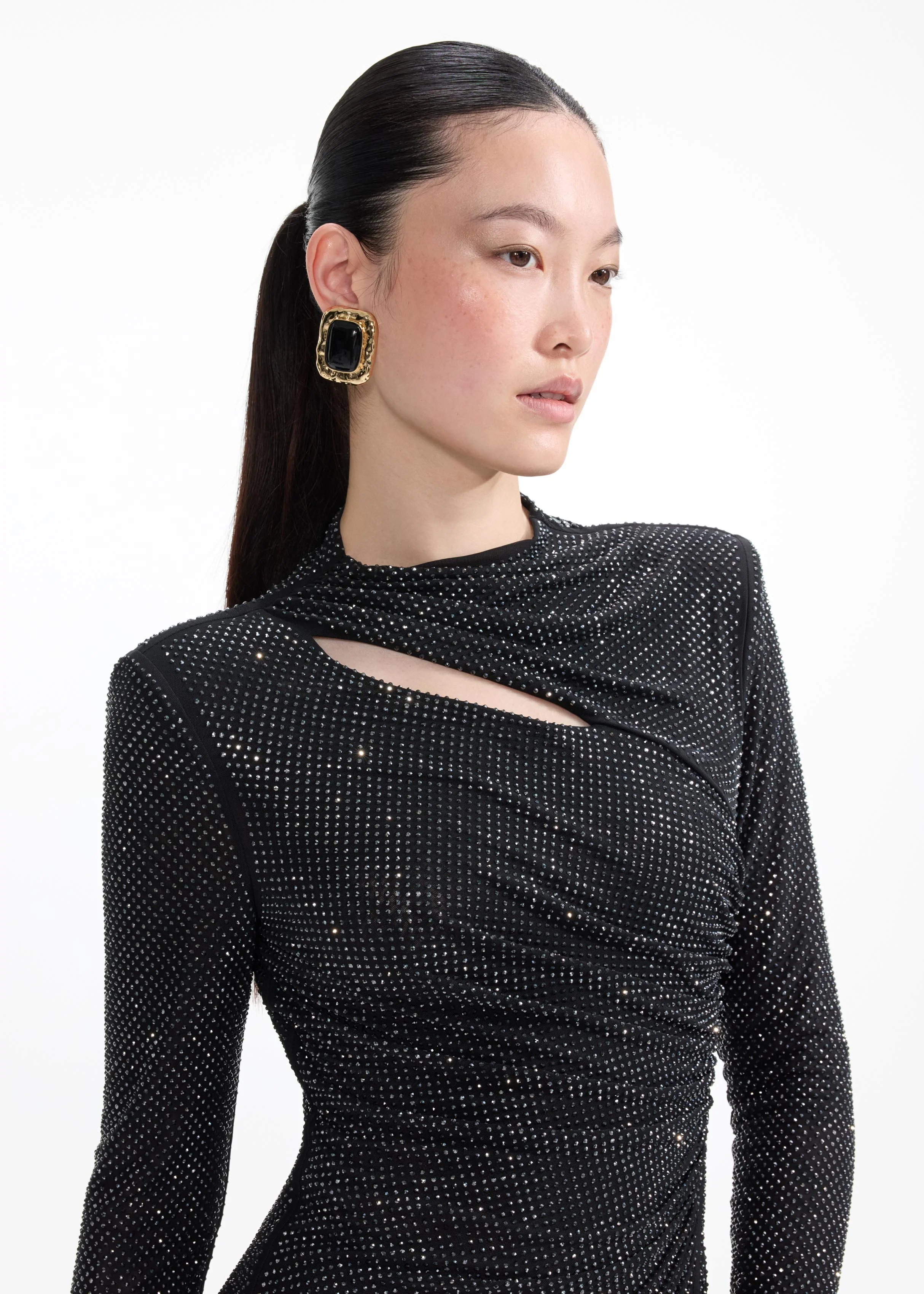 Mottled Gold Black Earrings - Image 4