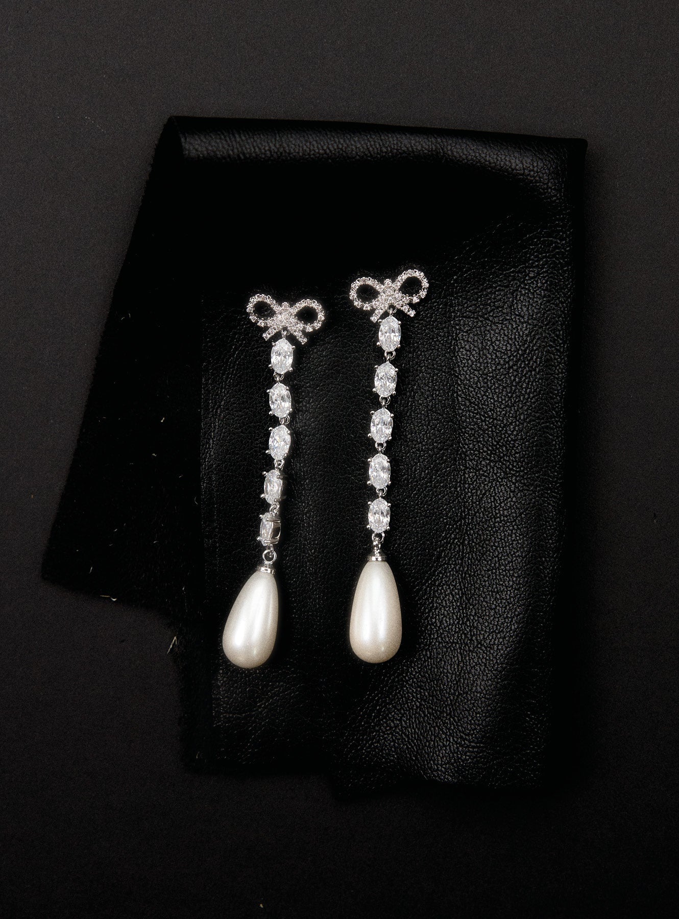Bow Pearl Droplet Earrings - Image 5