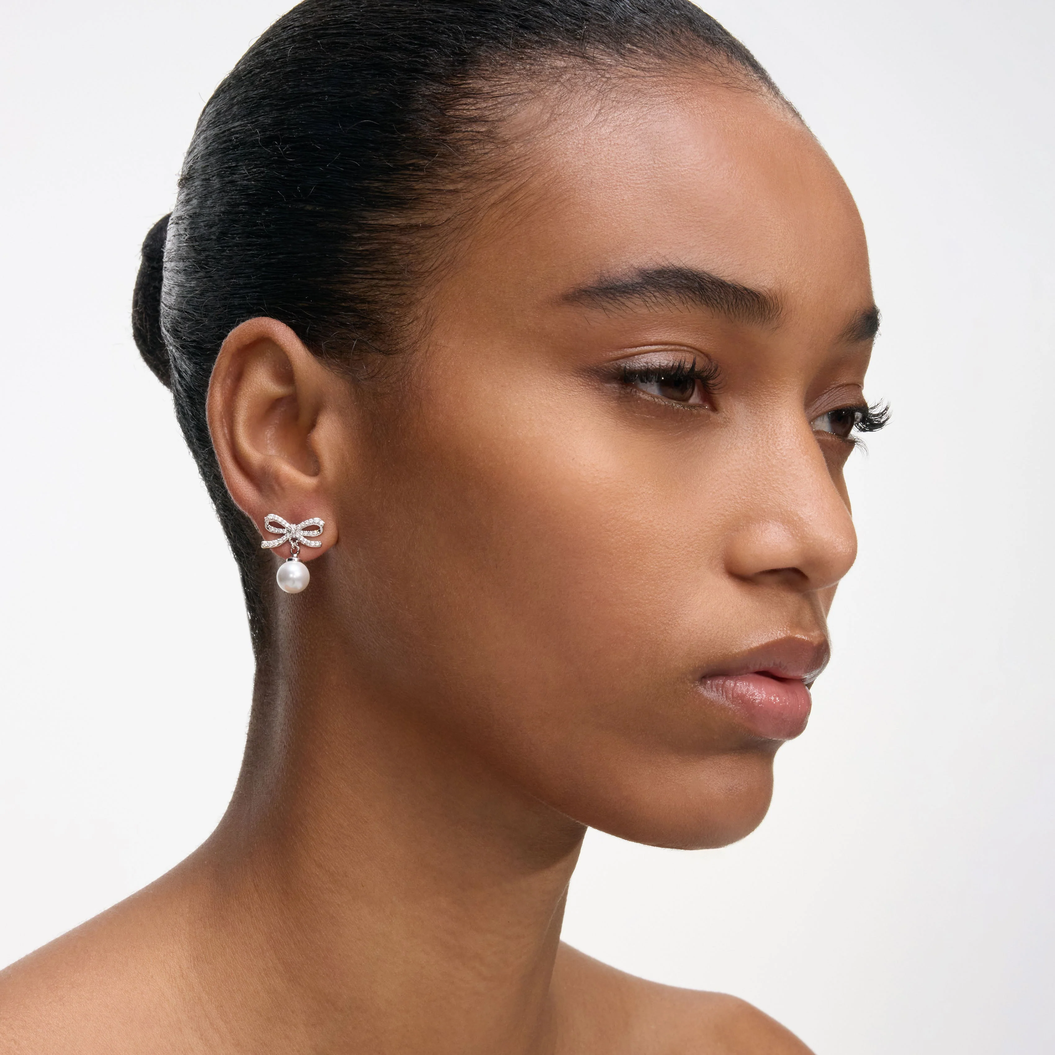 Bow Pearl Earrings - Image 2