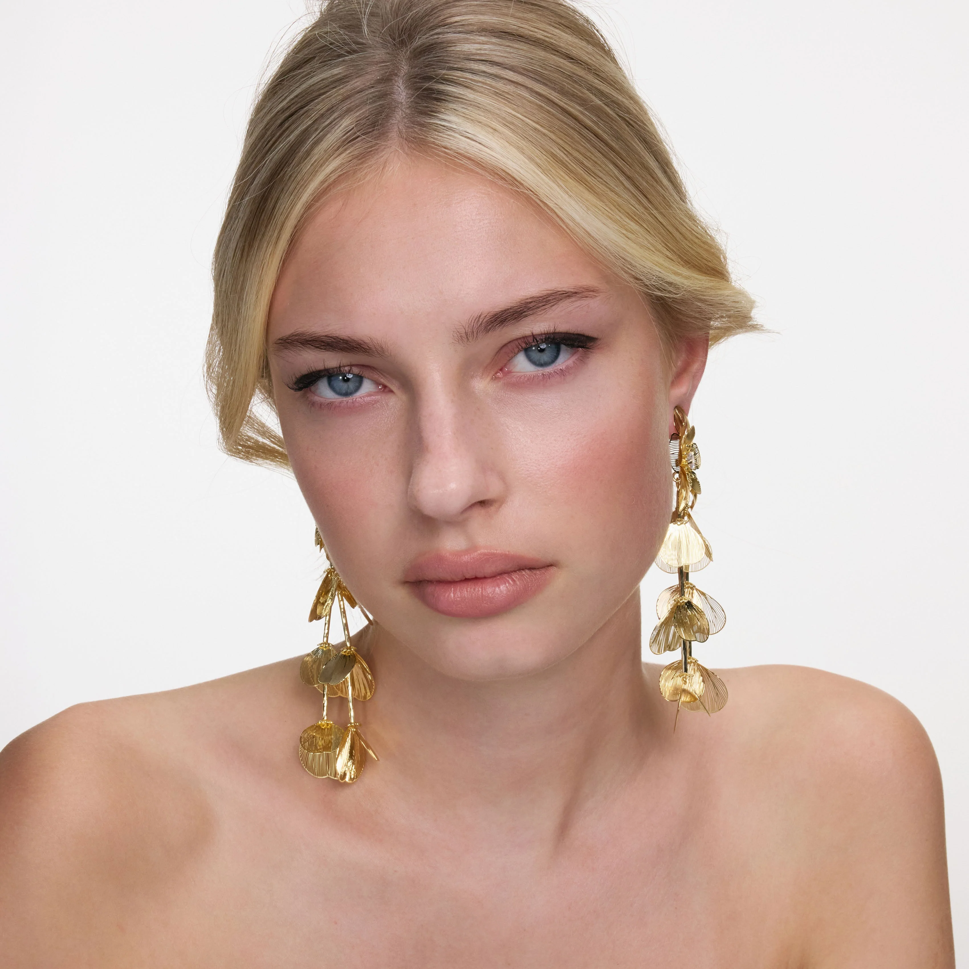 Gold Flower Earrings - Image 4