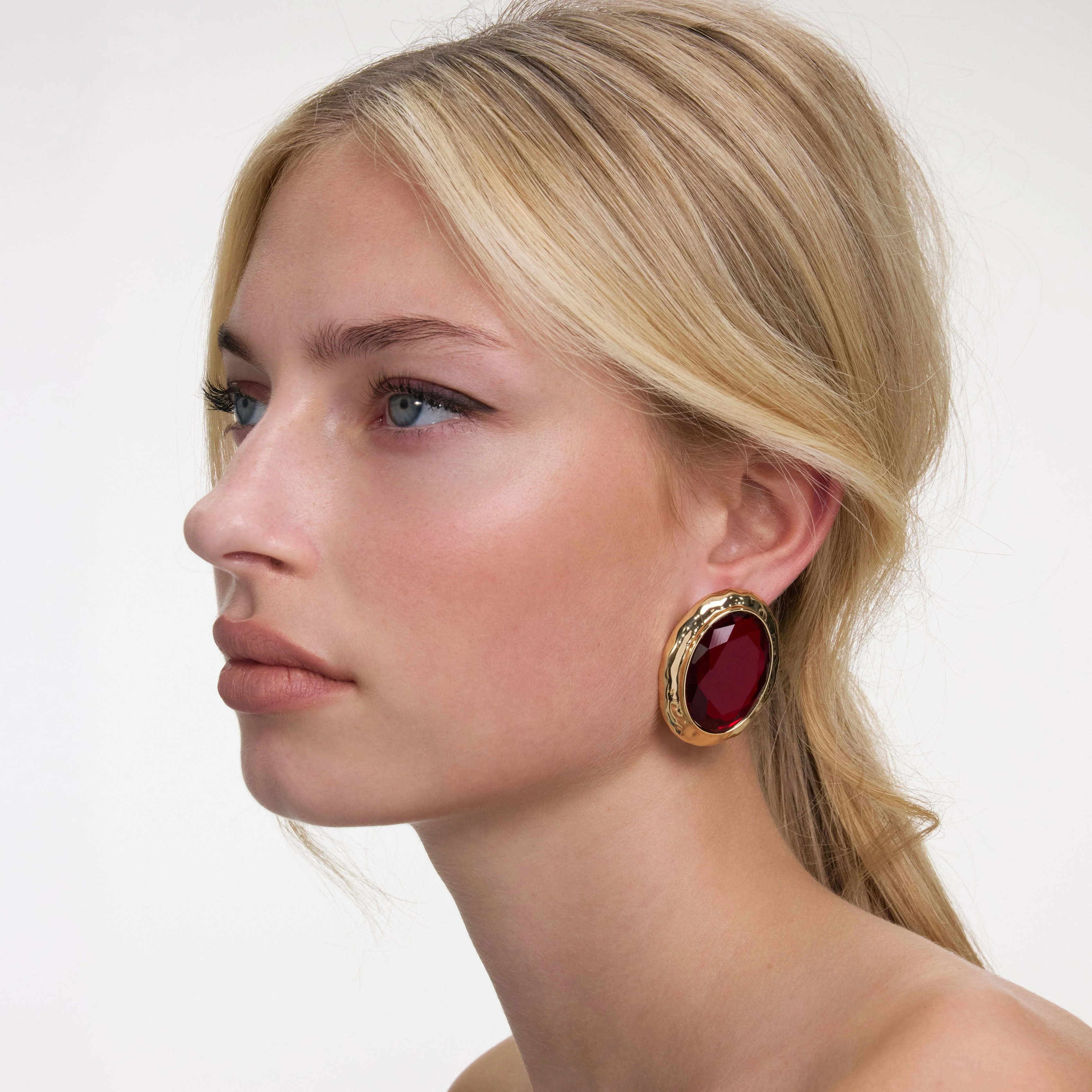 Hammered Gold Red Earrings - Image 4