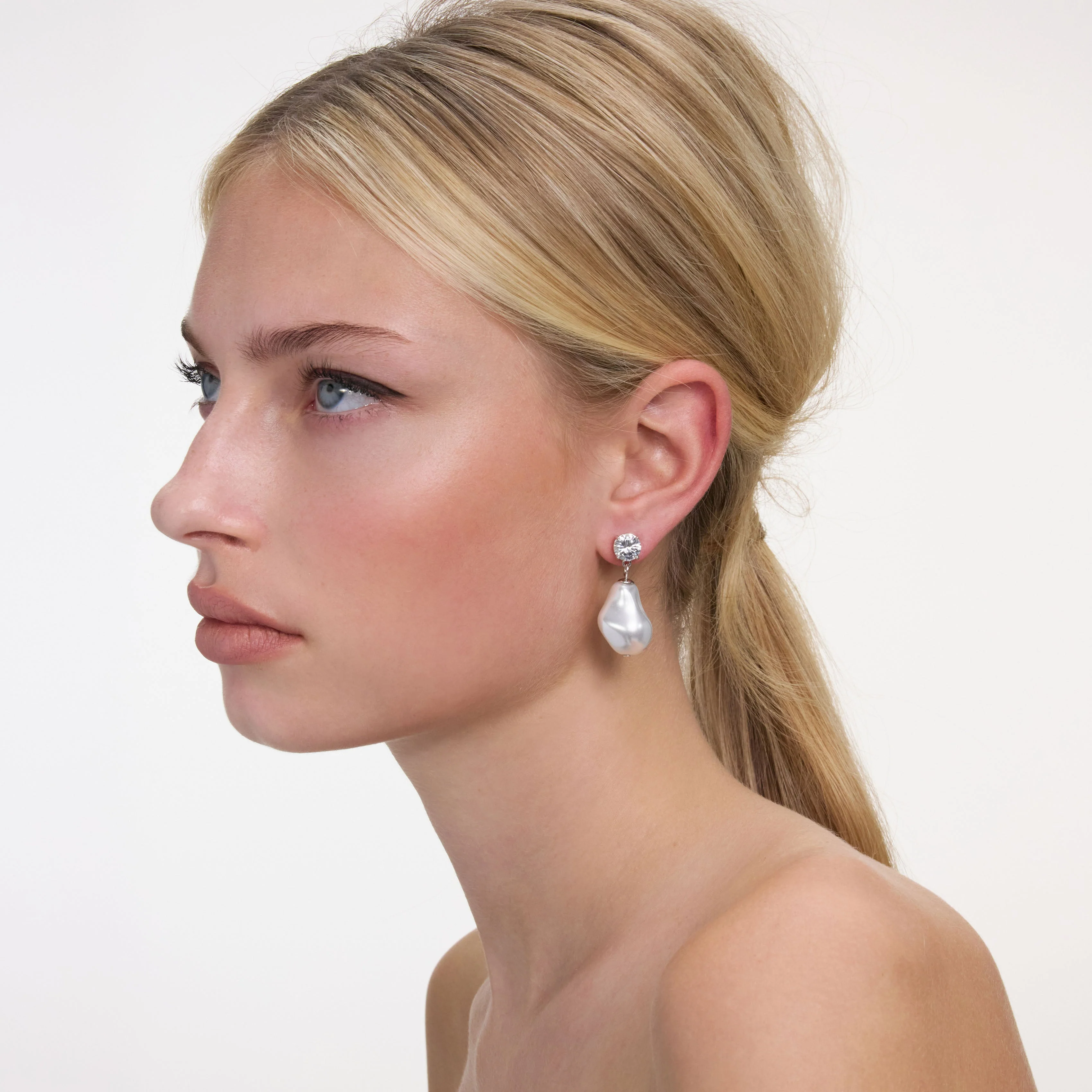 Mottled Pearl Earrings - Image 2
