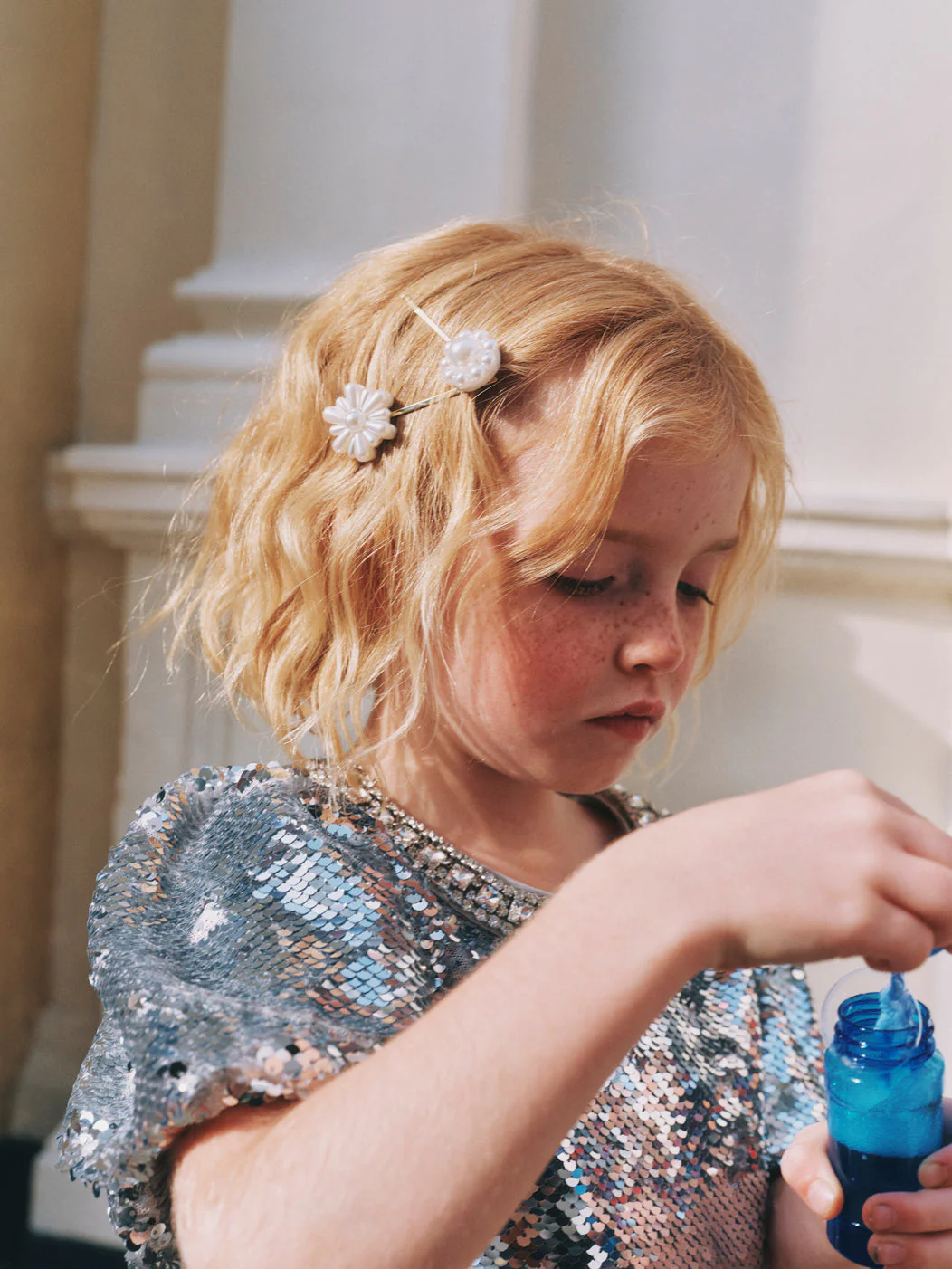 Pearl Flower Hairclips - Image 3