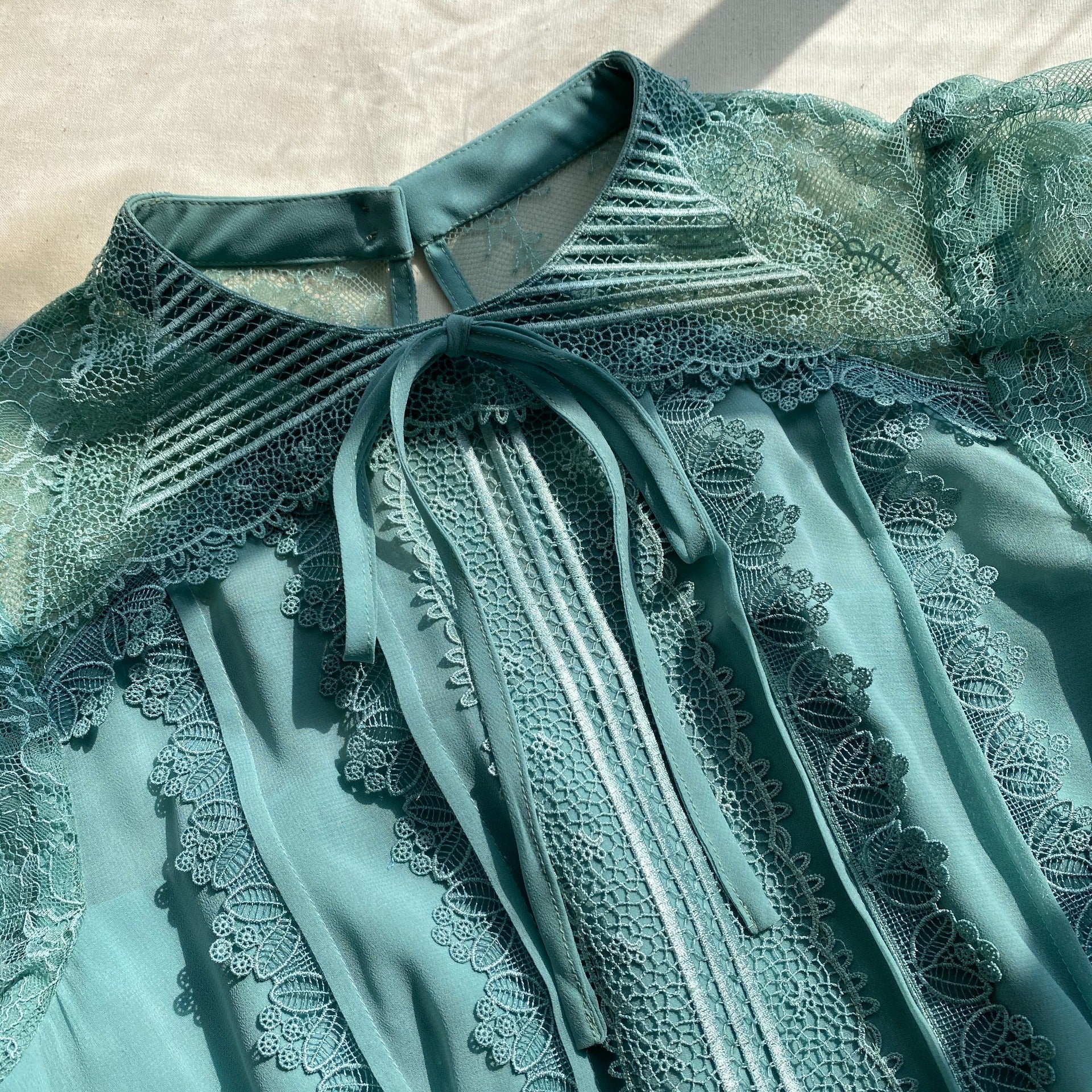 Sage Lace Trim Midi Dress - Image 4