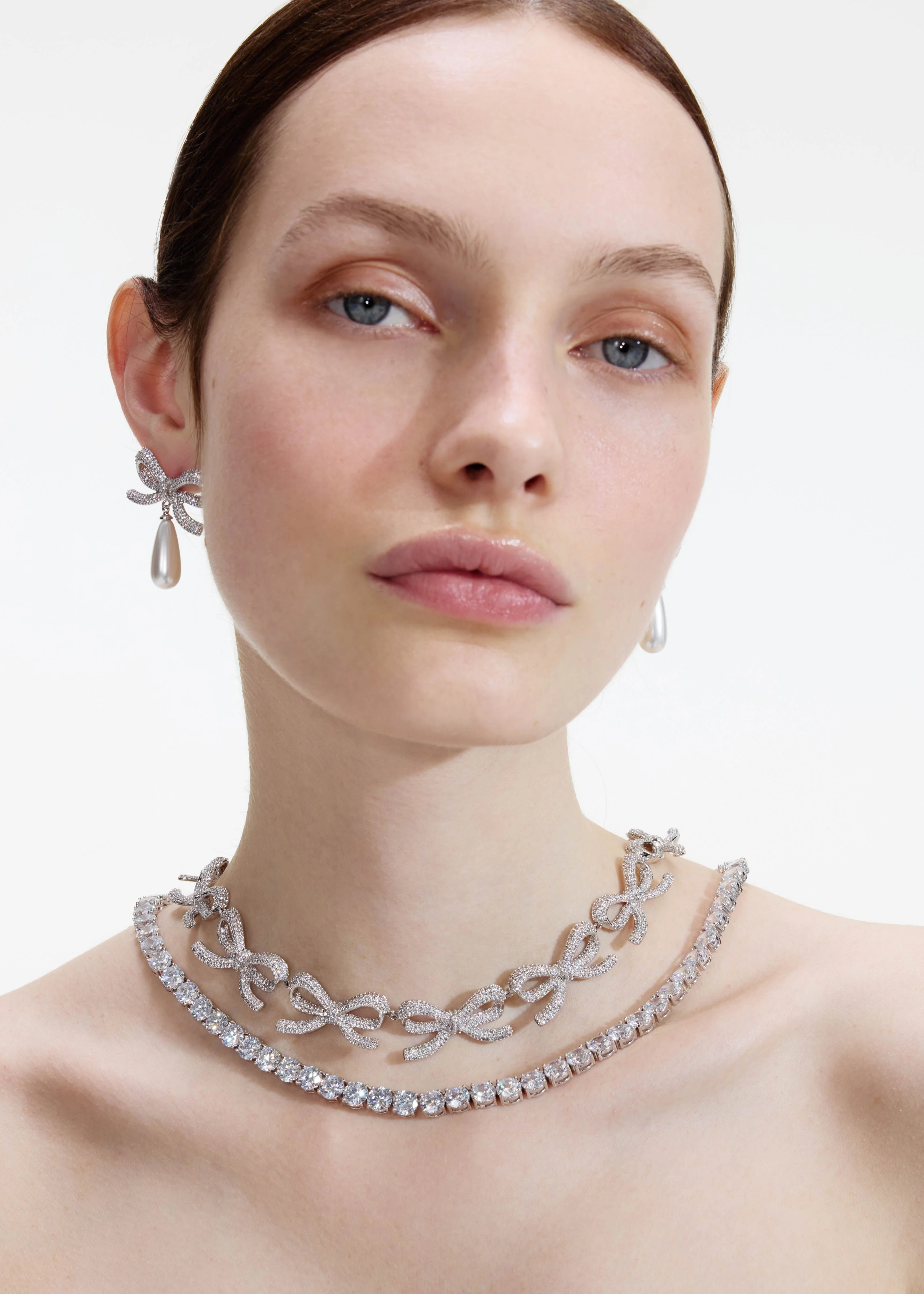 Crystal Bows Diamante Necklace - Image 2