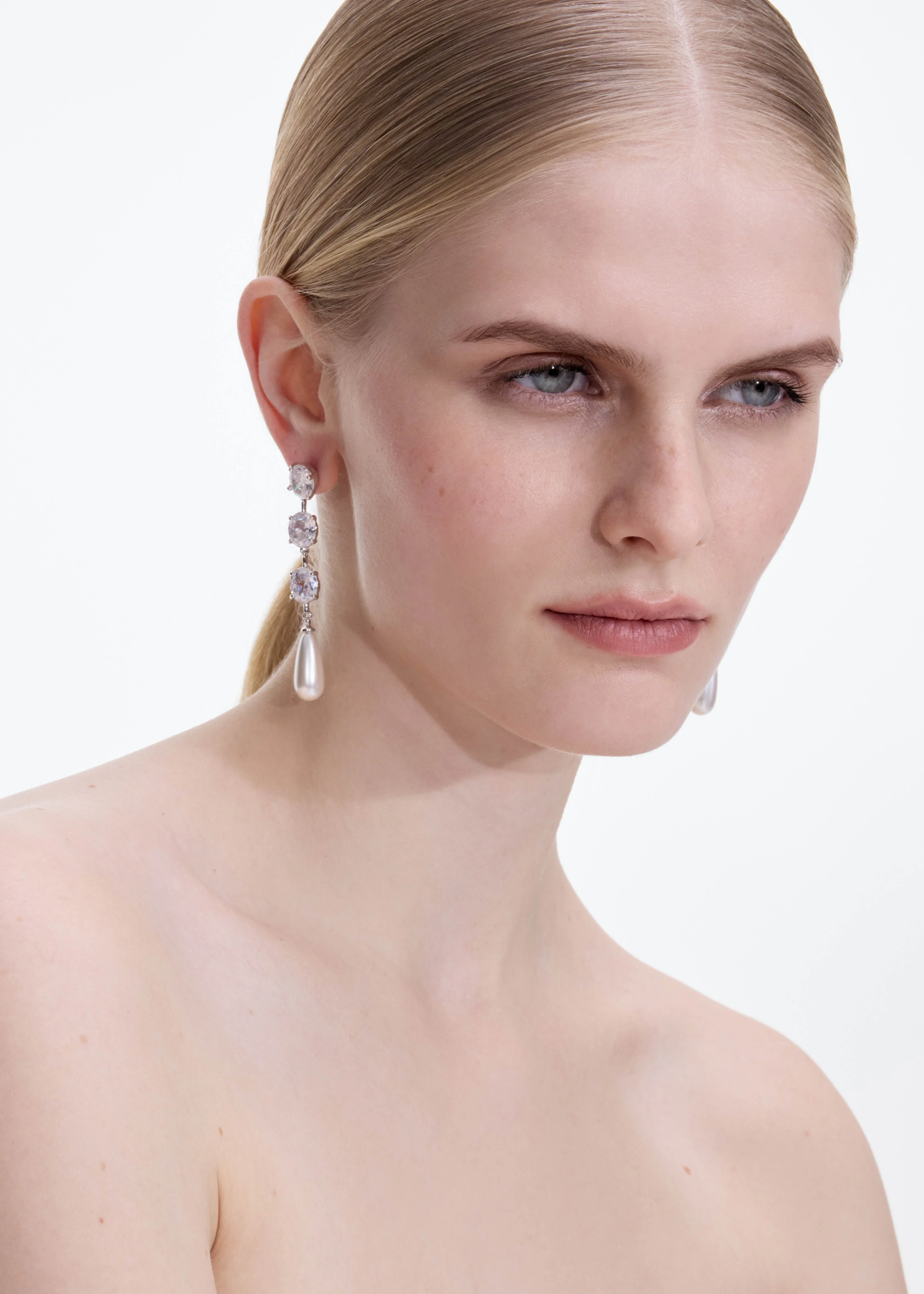Tiered Crystal Pearl Droplet Earrings - Image 2