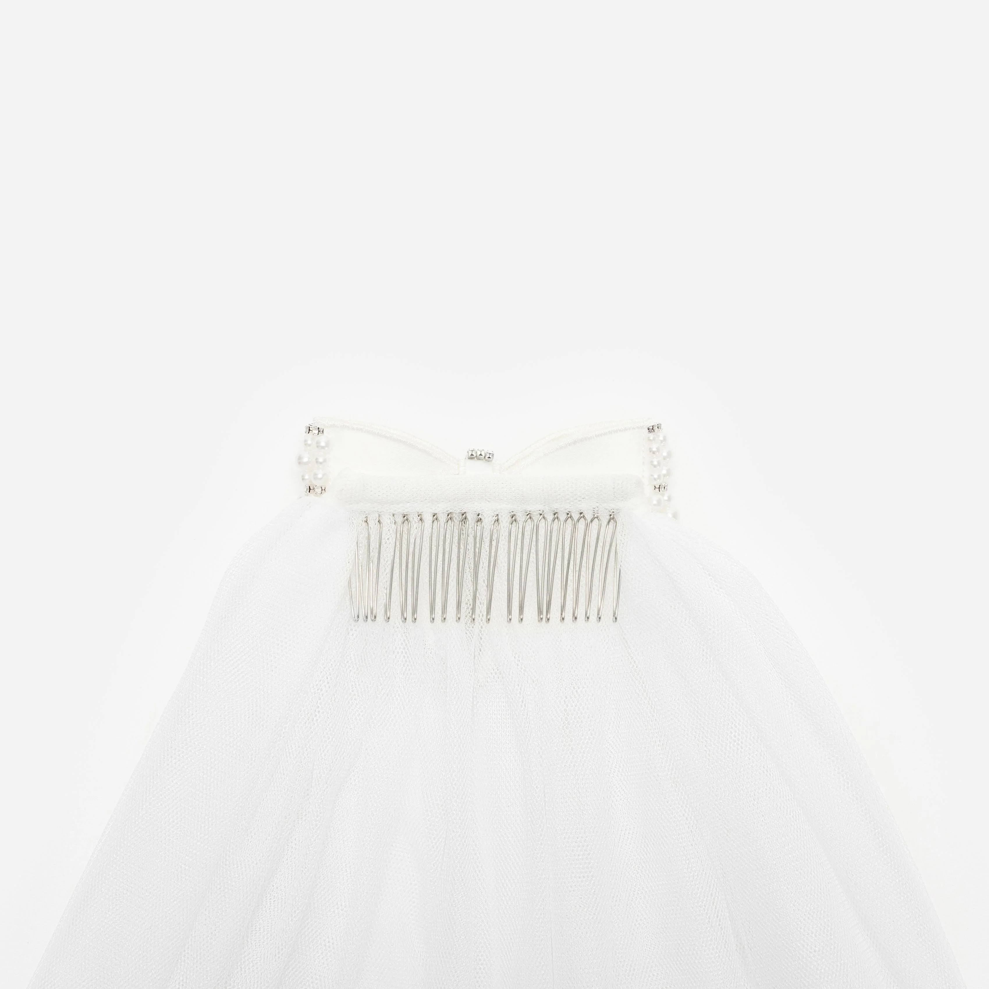 Embellished Bow Veil - Image 5