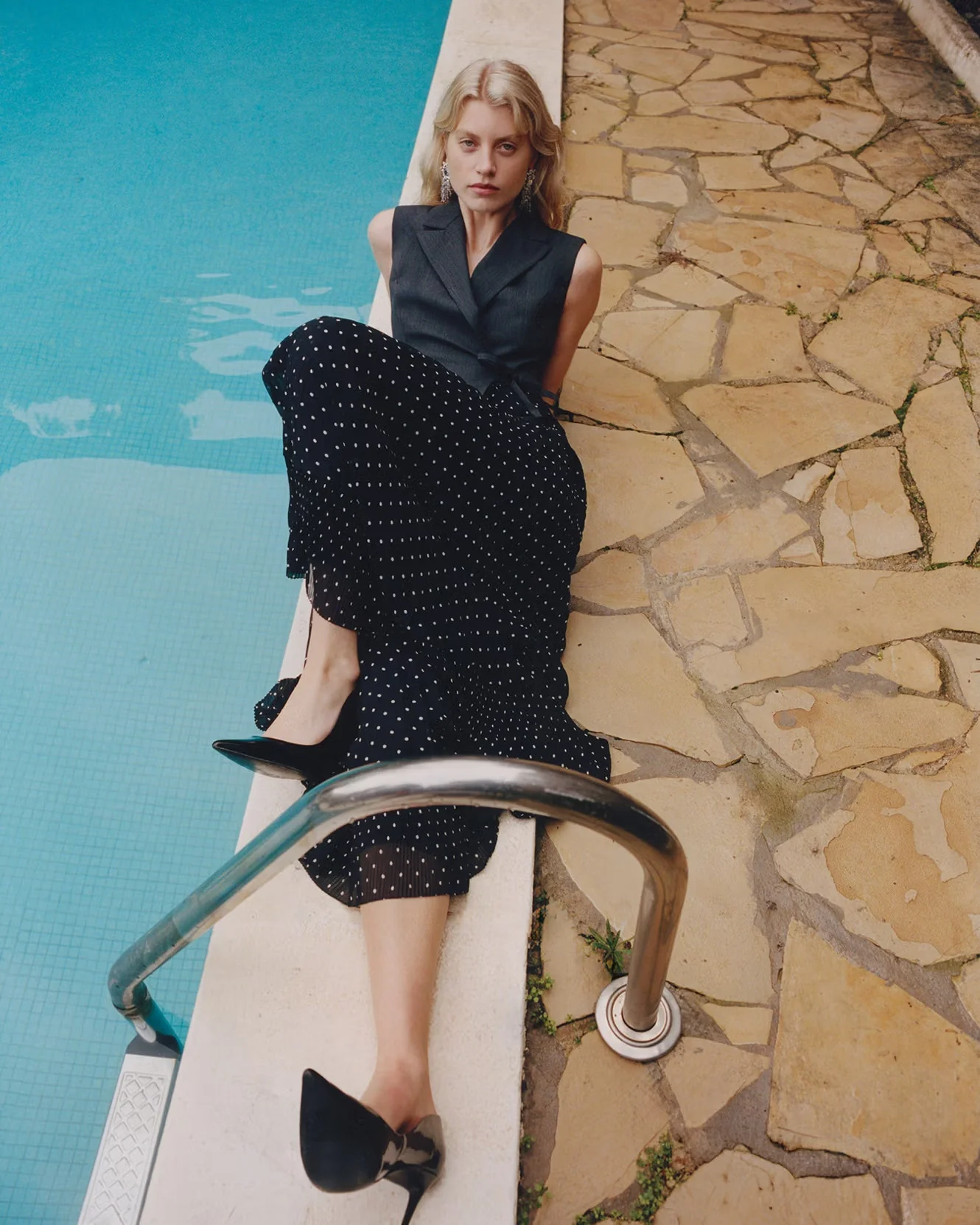 Grey Tailored Polka Dot Midi Dress - Image 6