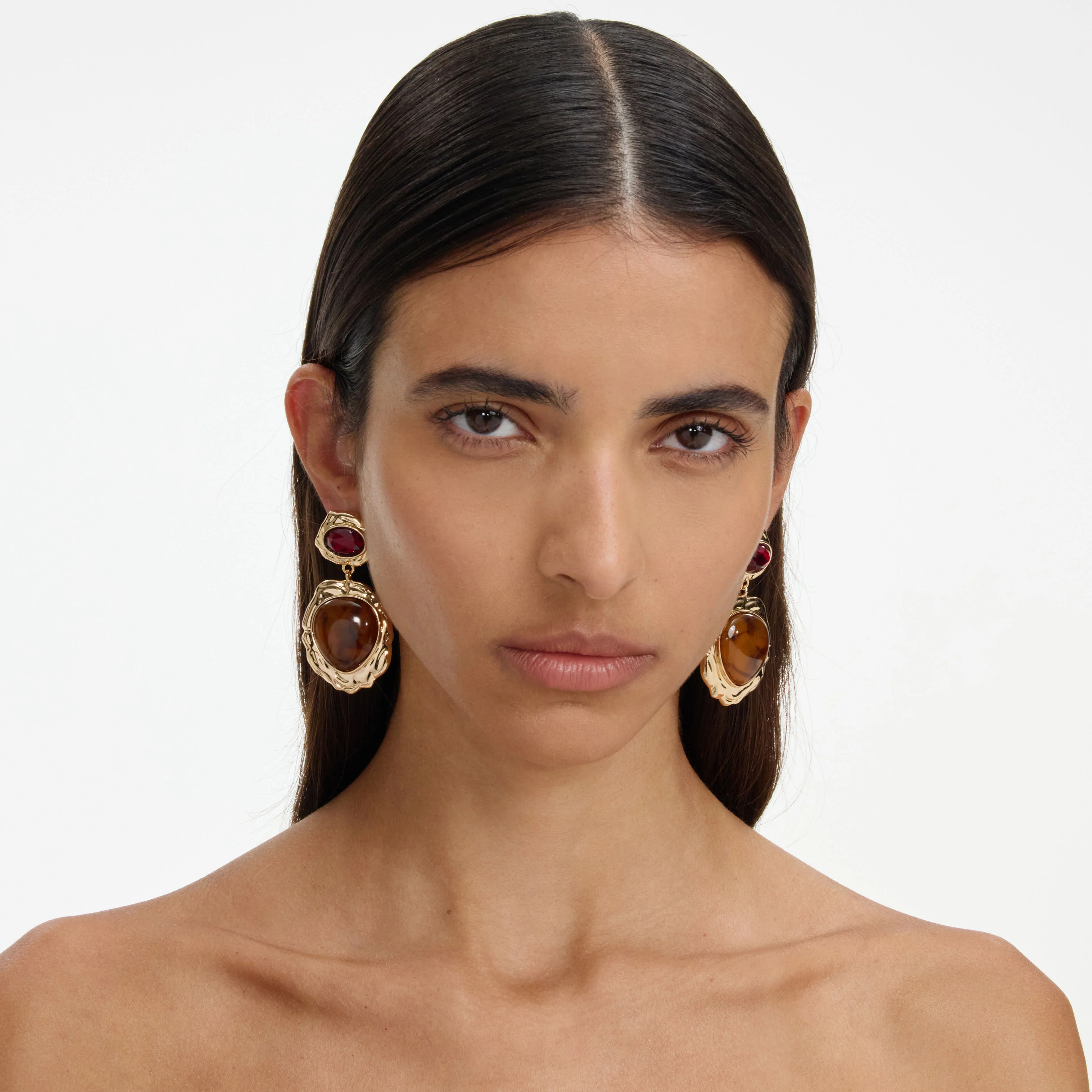 Mottled Gold Multi Tiered Earrings - Image 4