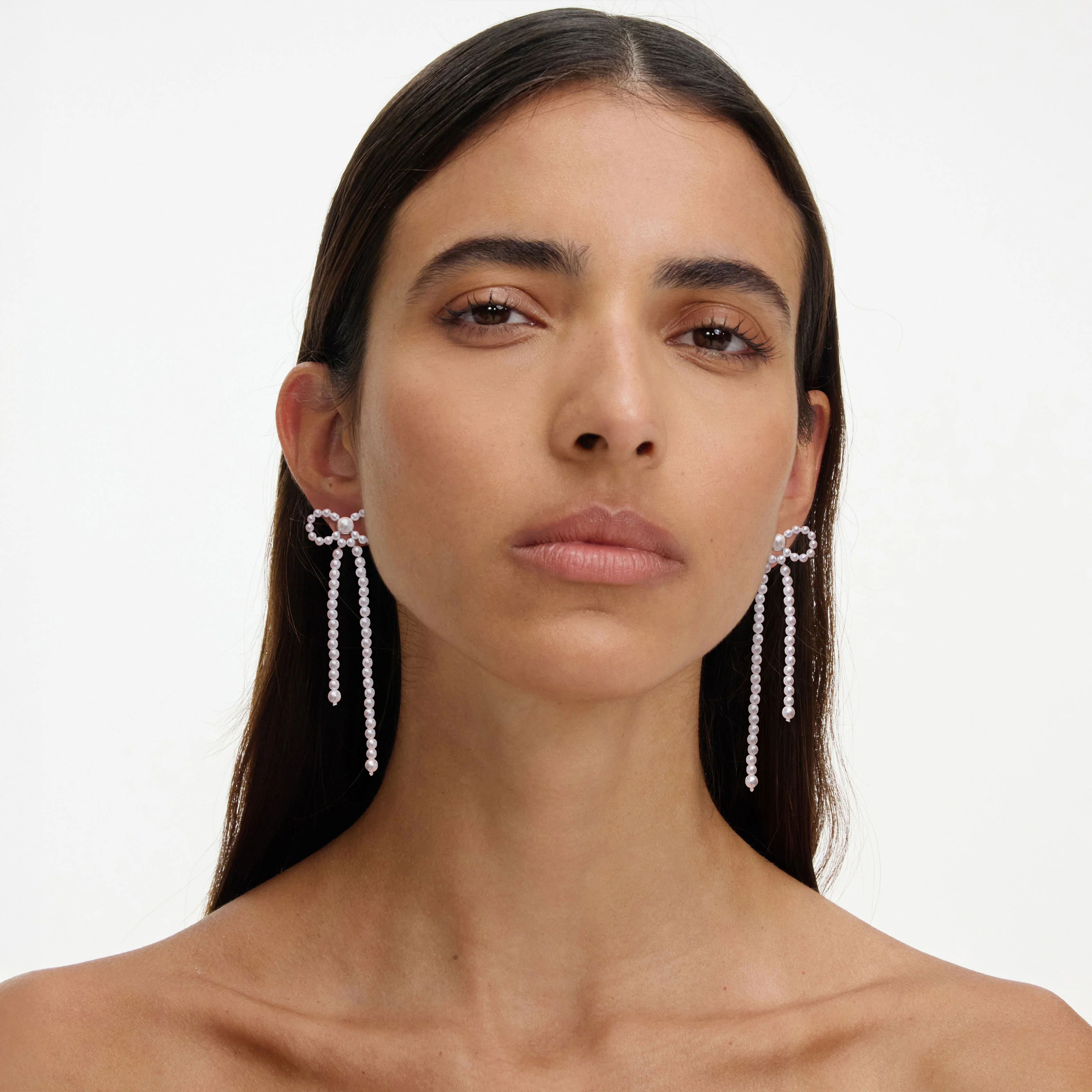 Pearl Bow Dangle Earrings - Image 4