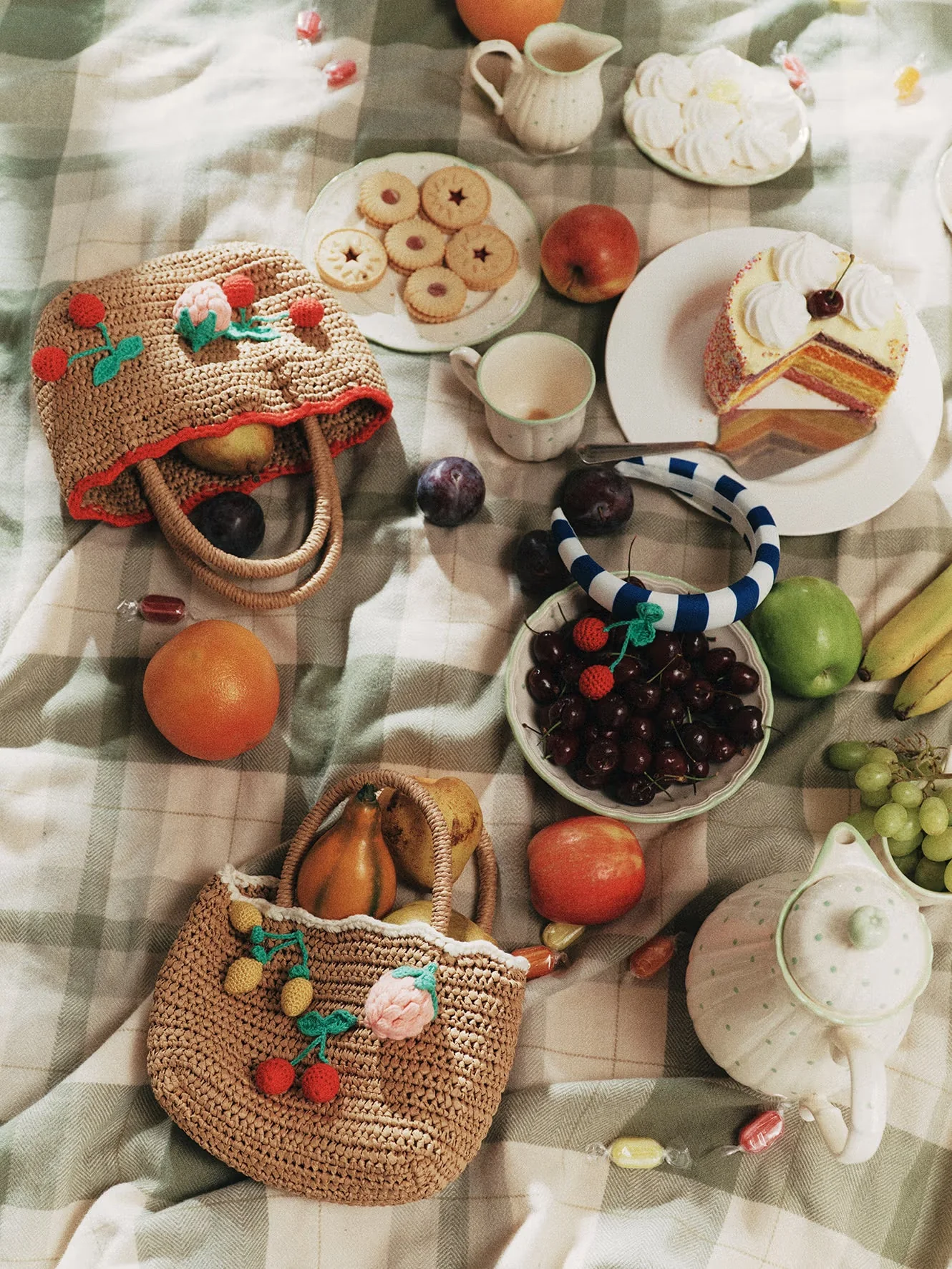 Raffia Fruit Tote Bag - Image 4